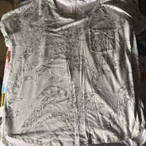 Wonderly Tops - Wonderly Light Blue Leaf Print T-Shirt